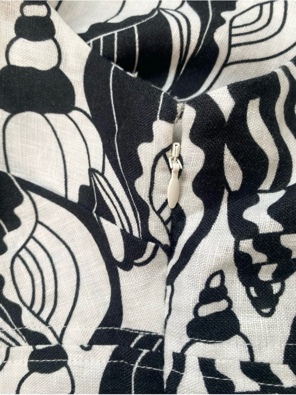 FARM Rio NWT Seashell Serenade Linen Cut Out Mini Dress in Black Ivory, Size L - Picture 10 of 15